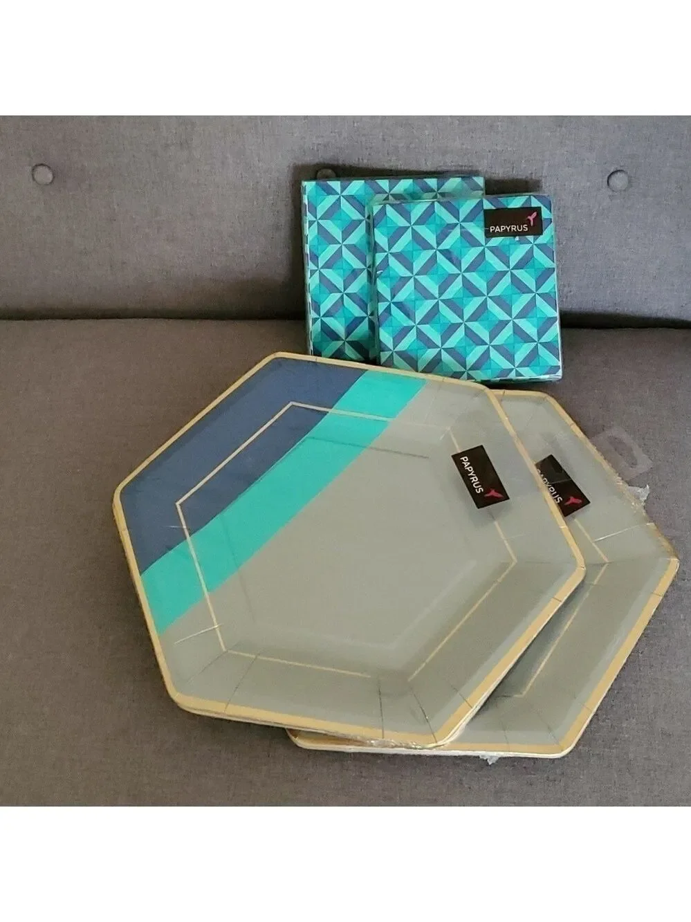 Papyrus Home dinner plates 8 x 2 packages + 20 beverage napkins x 2 packages